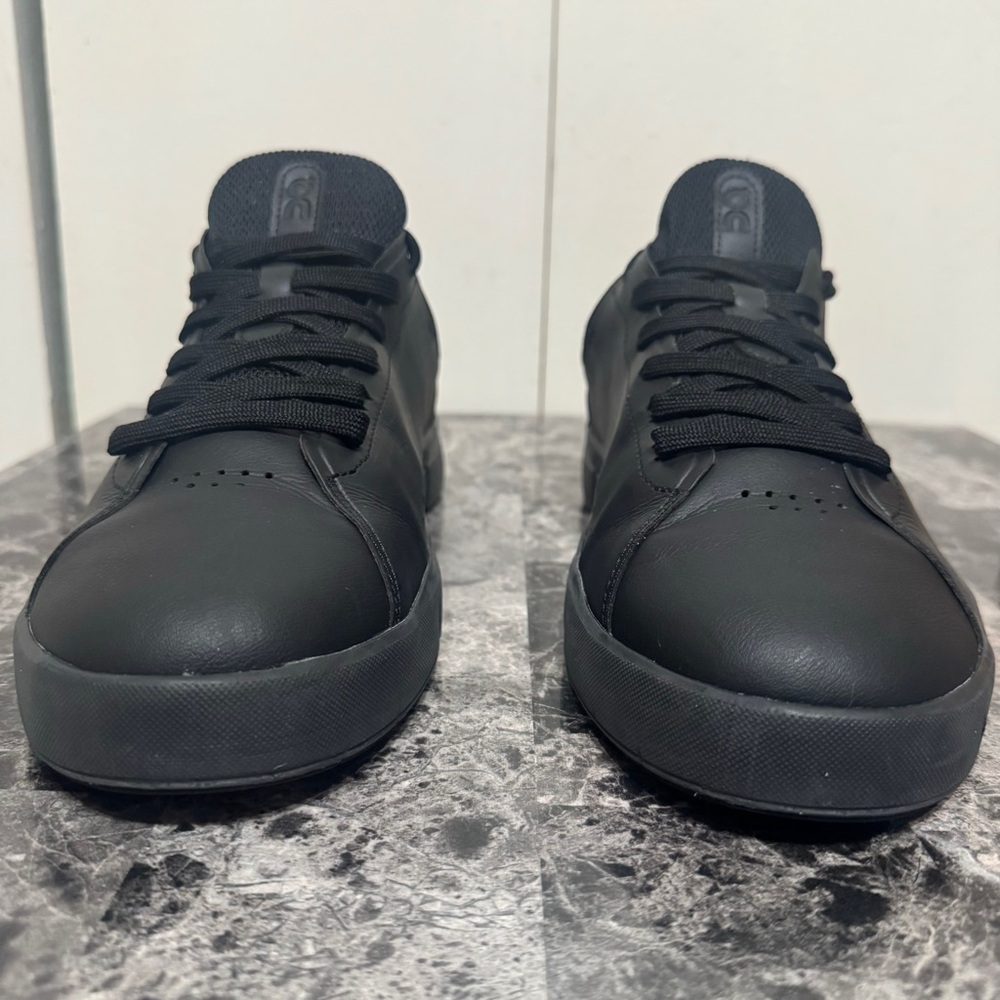 ON The Roger Advantage Mens Size  9 Shoes All Black Casual Tennis Sneakers EUC - Picture 5 of 14